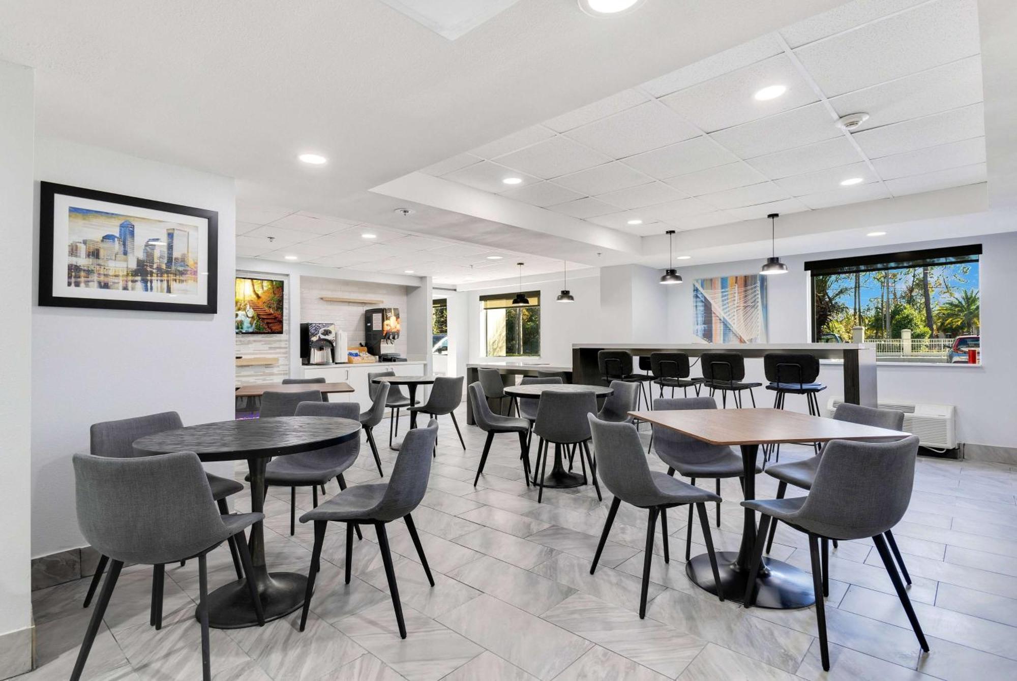 La Quinta Inn & Suites By Wyndham Jacksonville Mandarin Exterior foto